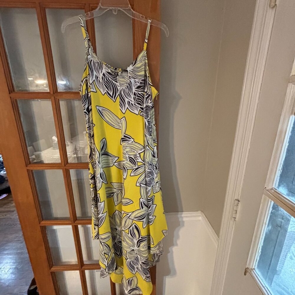 MSK Cropped Floral-Print Jumpsuit SZ: Large Yellow/White Floral
